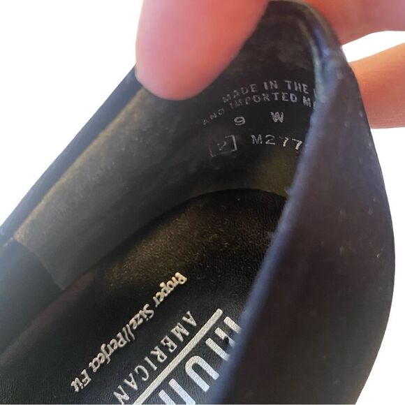 Munro Black Canvas Ladies Slip-Ons in Size 9W - Picture 7 of 7